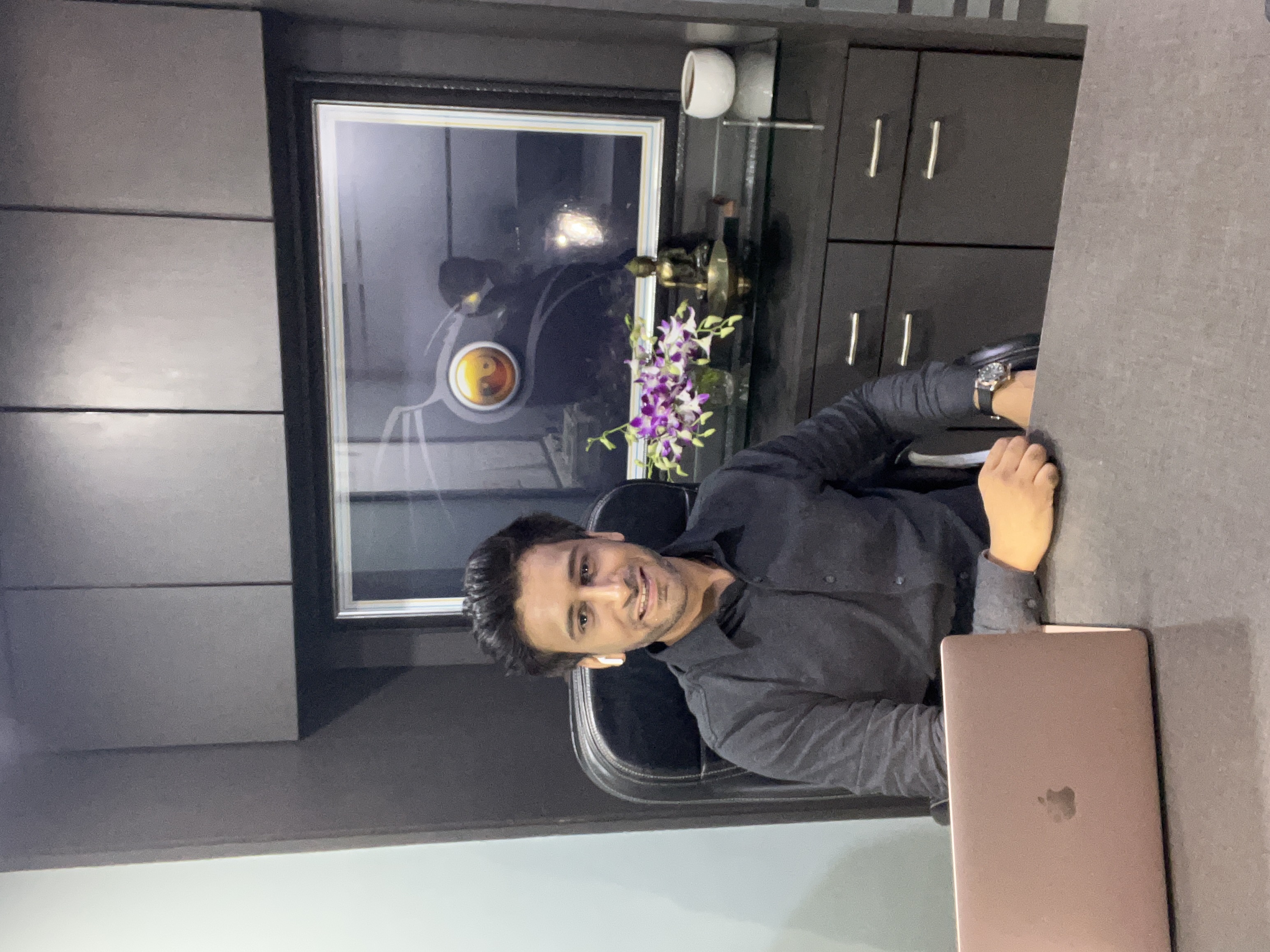 Portrait of Aditya Nihlani, Managing Partner at Kanwar Ganga Overseas